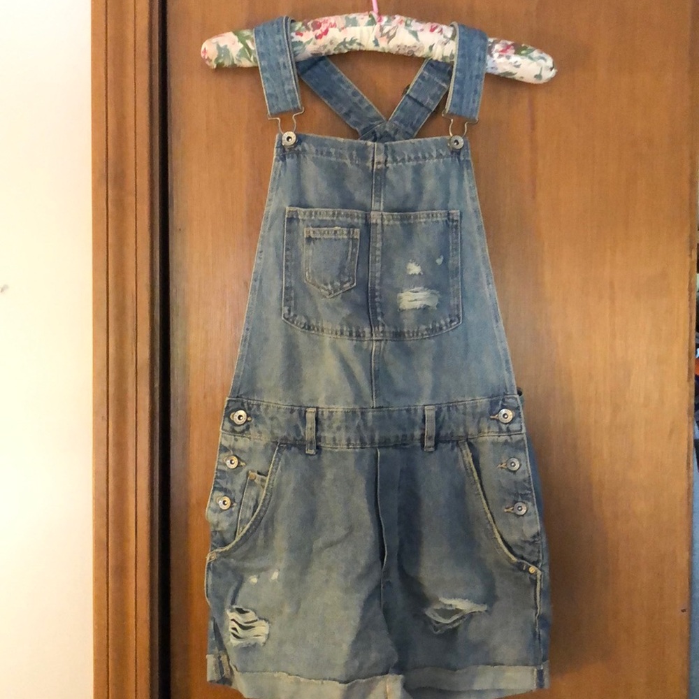 Denim Short distressed overalls